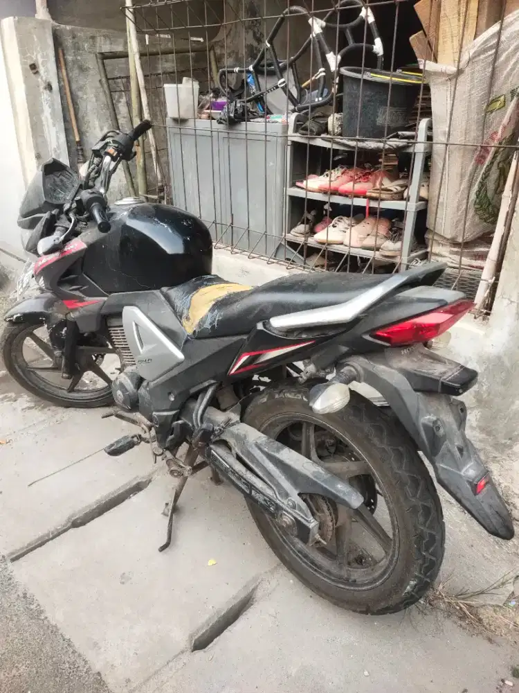 MEGAPRO 150 CC Duri Kosambi