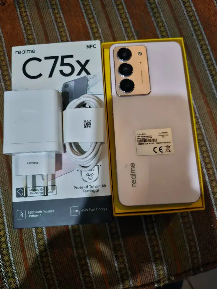 realme C75x 8/128GB likenew mulus fullset!