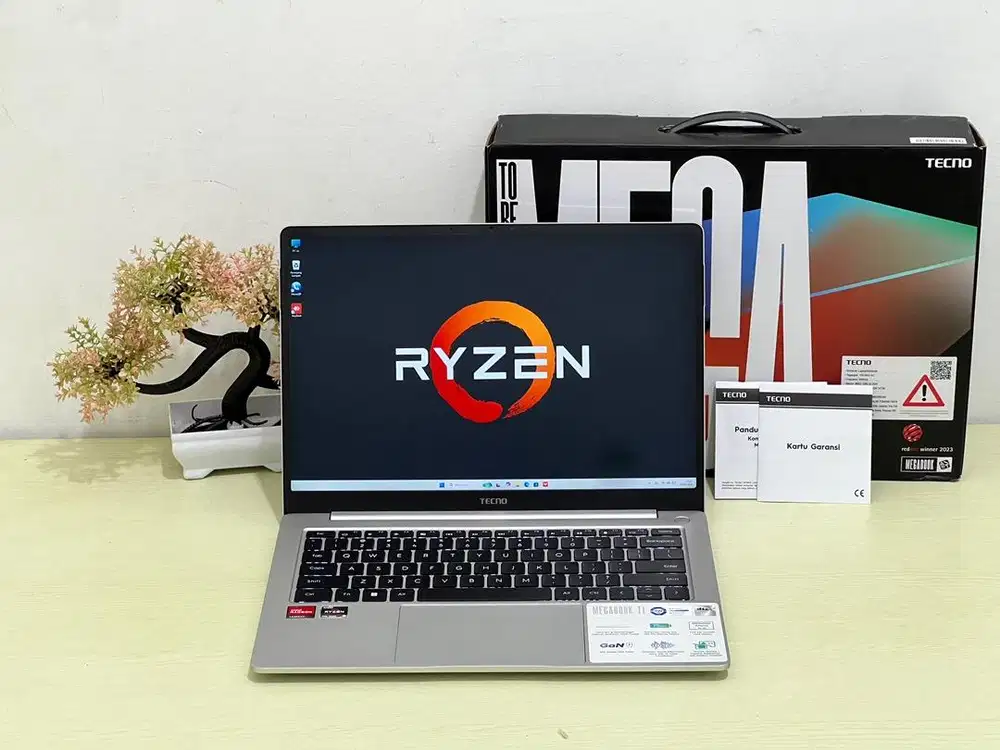 Tecno MegaBook T1 Ryzen 5-7430U RAM 16 SSD 512 Like New Fullset