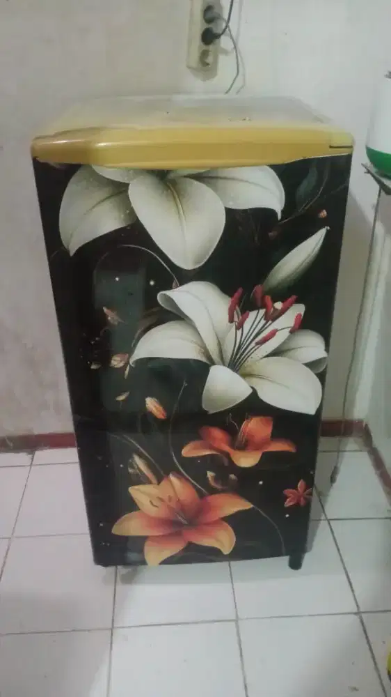 Kulkas 1 pintu SANYO
