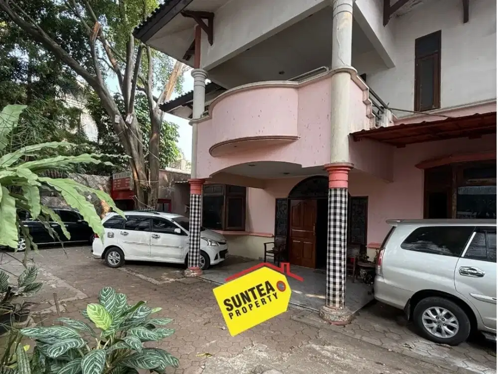 Rumah Tanah Luas Furnished LT 1.005 m² di Pondok Ranji Tangerang Selatan 7 KT Harga Menarik!
