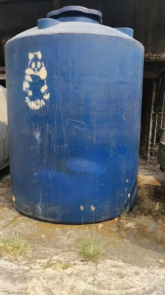 TOREN AIR BESAR 5000 LITER MERK PANDA