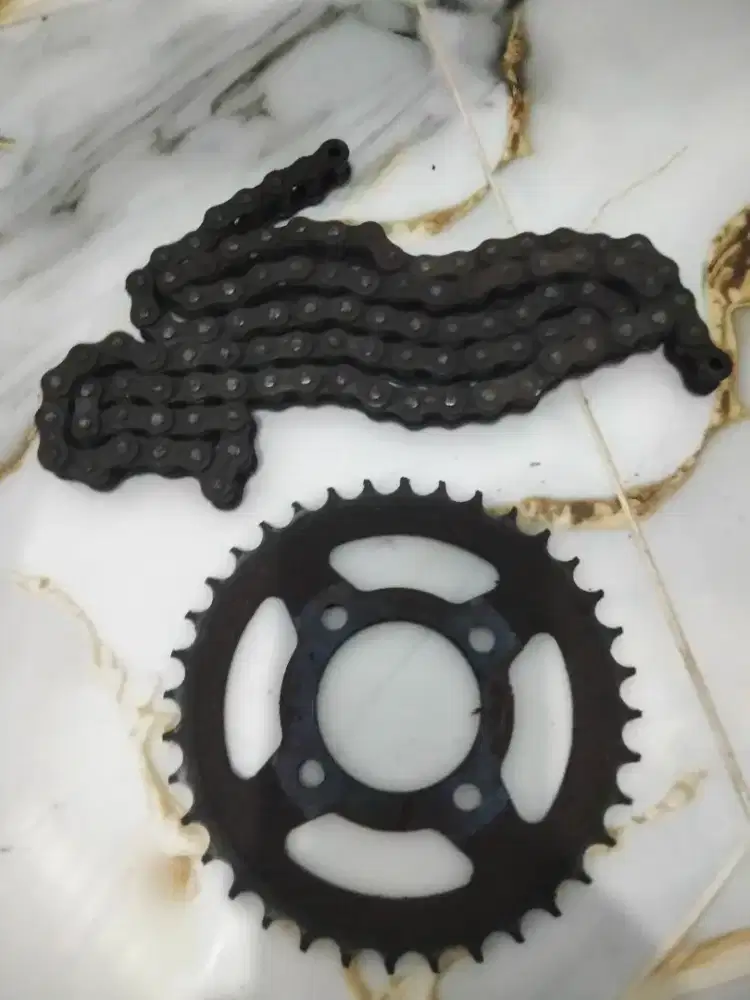 Rantai dan gear Suzuki oke