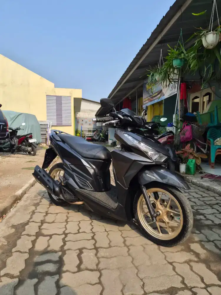 Vario 125 cc tahun 2015 CBS