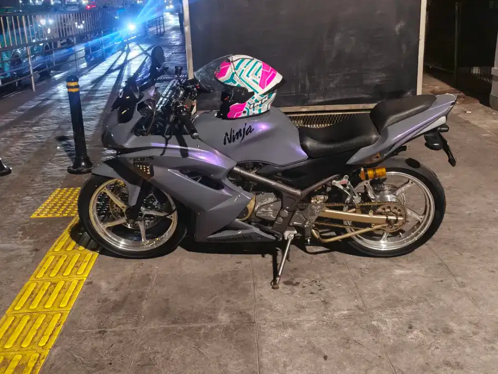 Ninja RR 2013 , Lengkap Tembus faktur , pajak off., plat jaksel