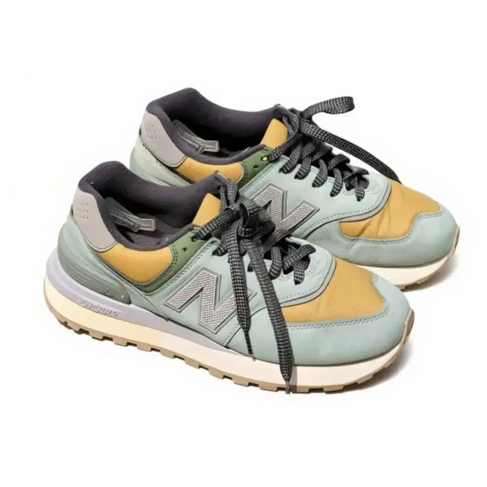 Sepatu New Balance Seken No 7.5 Atau 41.5