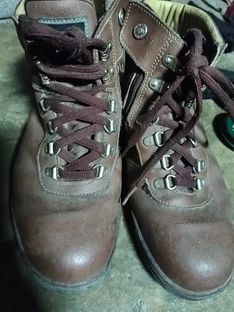 Sepatu K2 size 40