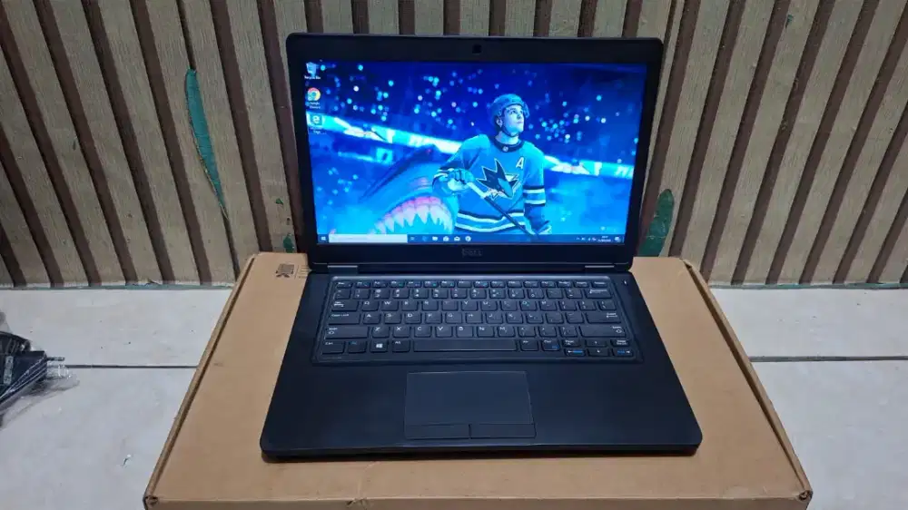 Laptop Dell Latitude 5490