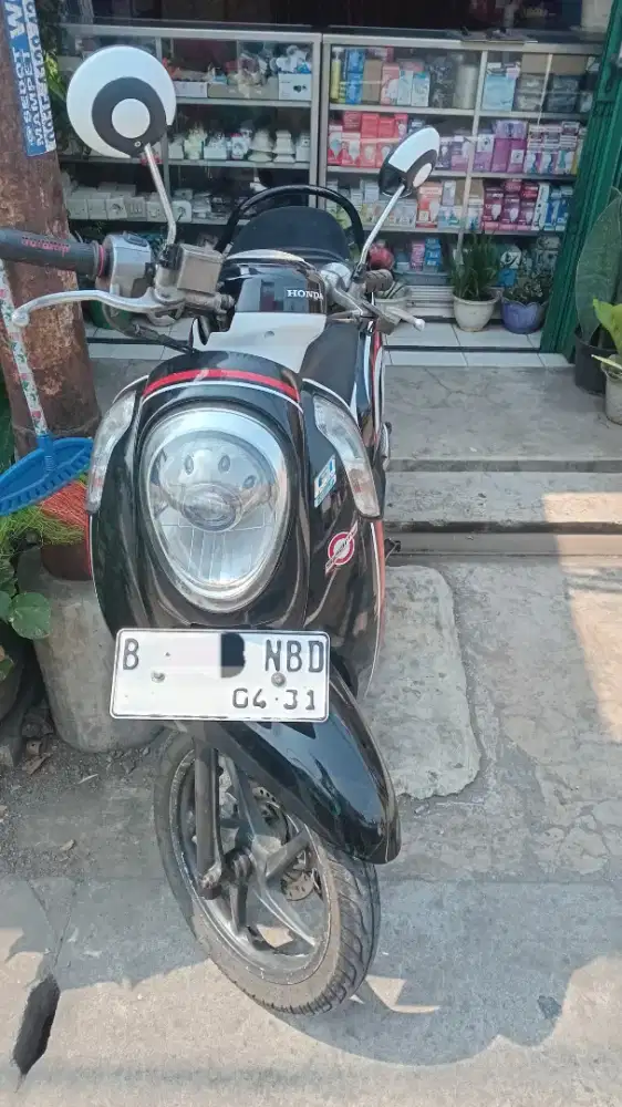 Honda scoopy thn 2016..