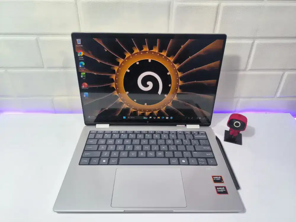 HP Envy x360 2in1 Touch AMD RYZEN 7 8840HS RAM 16GB SSD 512GB WUXGA