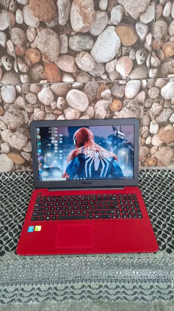 Laptop Asus X555LF
Double Vga Cocok Untuk Game,Editing Ringan,Dll