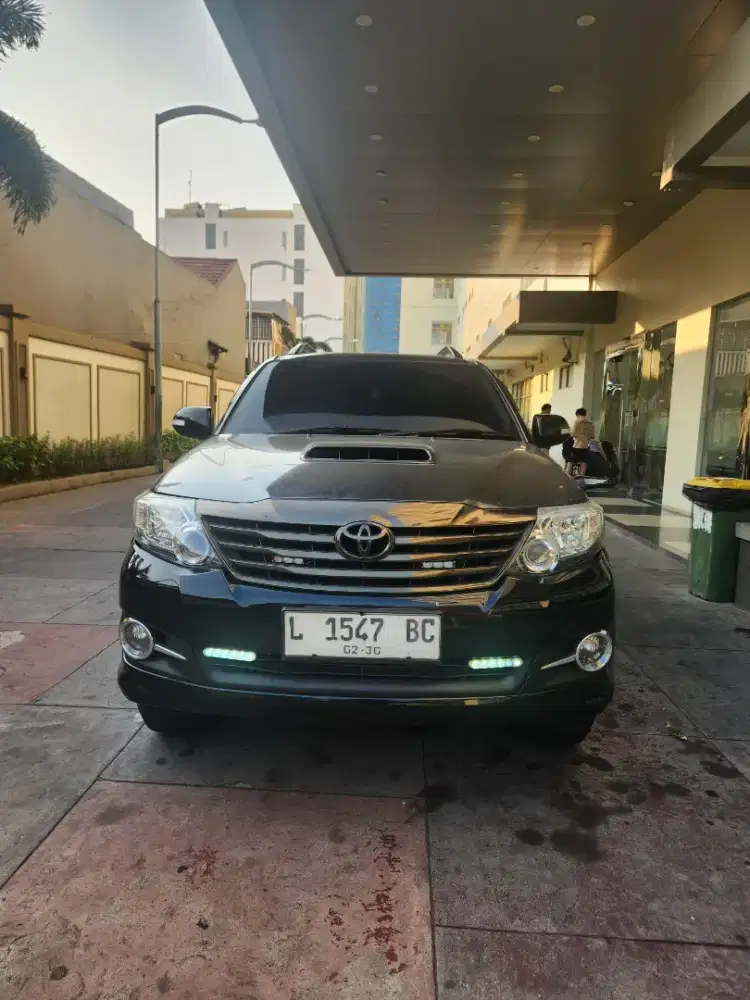 TOYOTA FORTUNER. VNT AT. 15