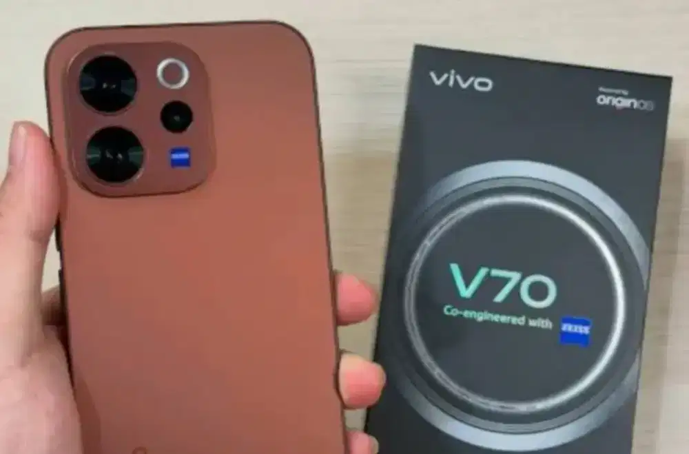 Vivo V70 12/512