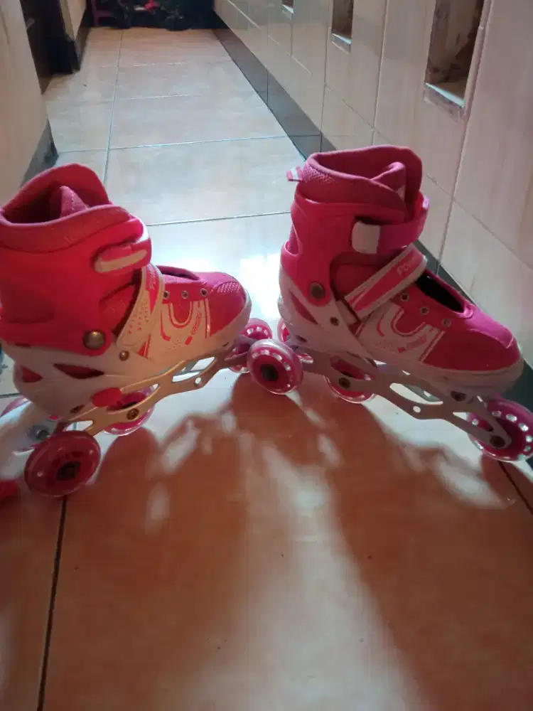 Sepatu roda anak umur 5-10tahun