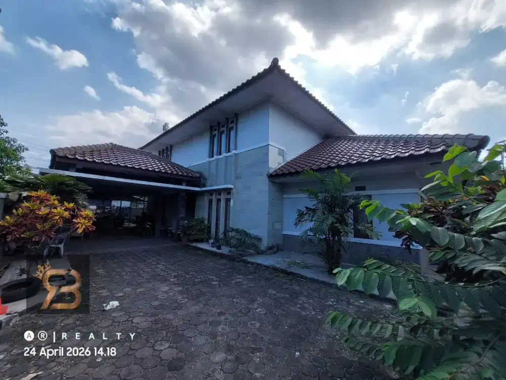 RUMAH MAINROAD DEKAT GRIYA ARCAMANIK BANDUNG Strategis Area Bisnis