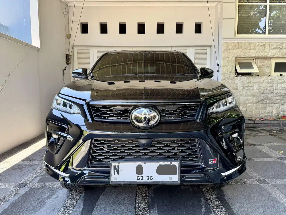 KM3rb! Fortuner VRZ GR 2.8 4x4 Legender TSS AT 2025 Seperti Baru