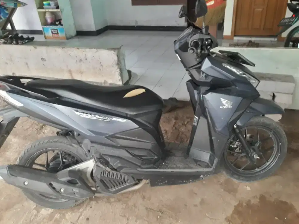 Vario 150 blue mattle 2017