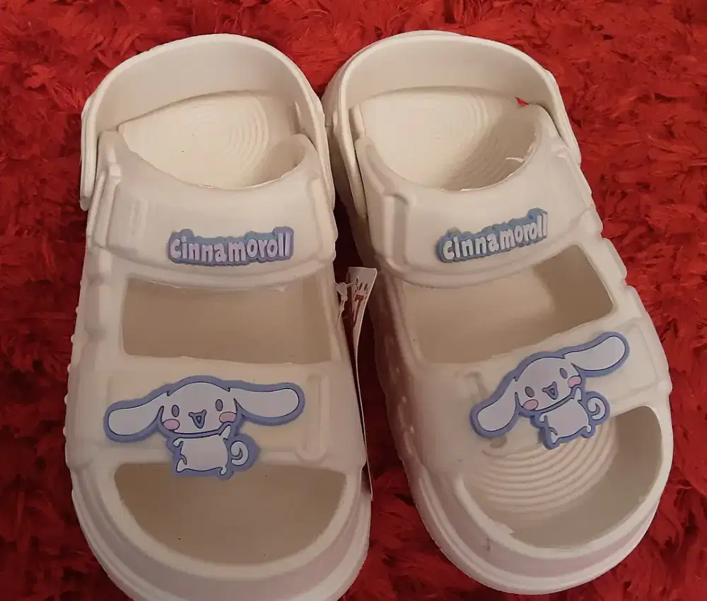 SANDAL SANRIO CINNAMOROLL 34-35 (NEW)