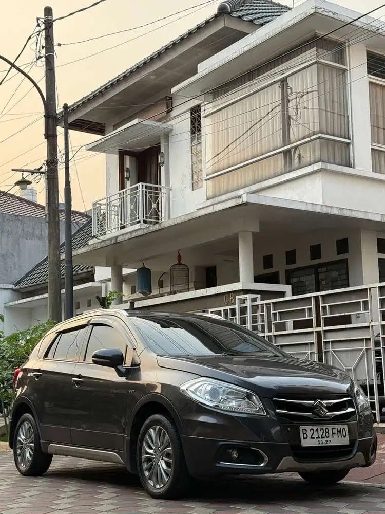 SUZUKI SX4 S-CROSS AT 2017 LOW KM