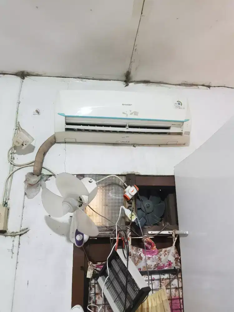 AC Sharp 1/2PK (perakitan Thailand)