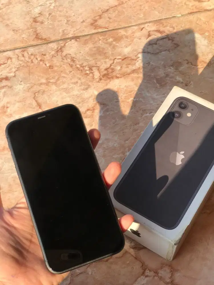 FOR SALE IPHONE 11 64GB BLACK