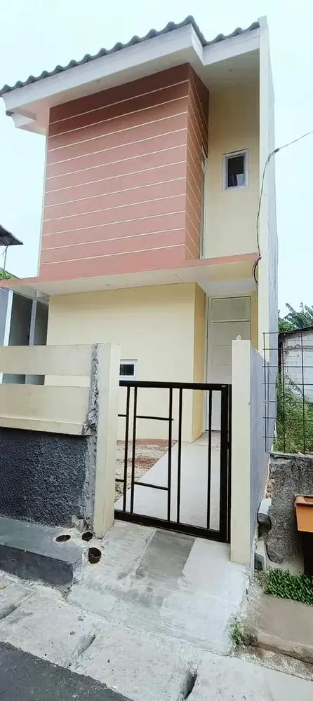 Di jual rumah 2 lantai siap huni di tebet jakarta selatan
