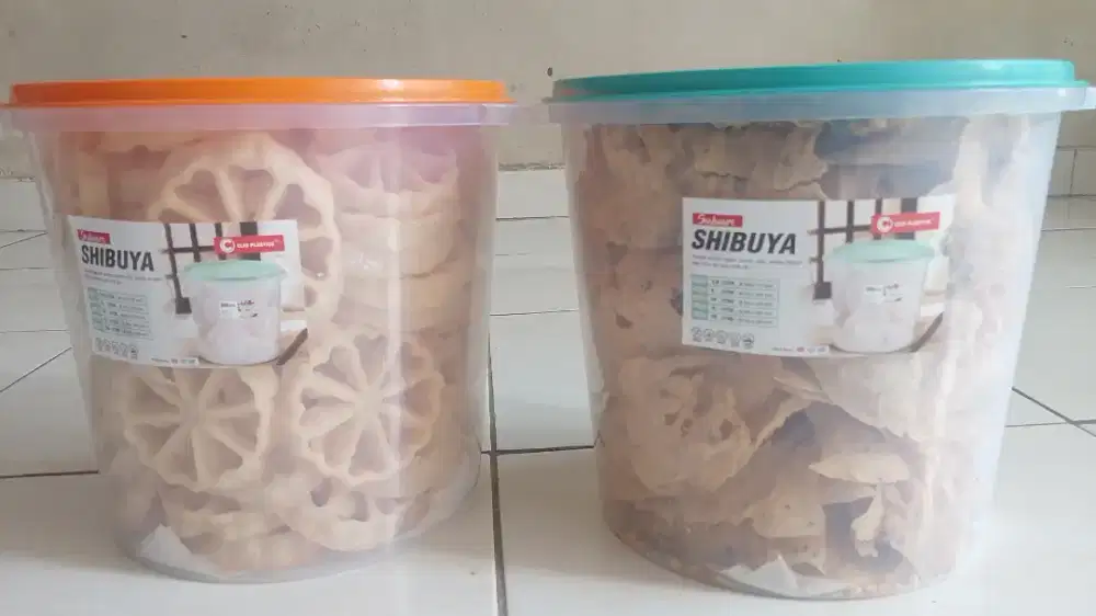 jual peyek dan kerupuk kembang goyang + Toples 10 L, Buruan Di Order
