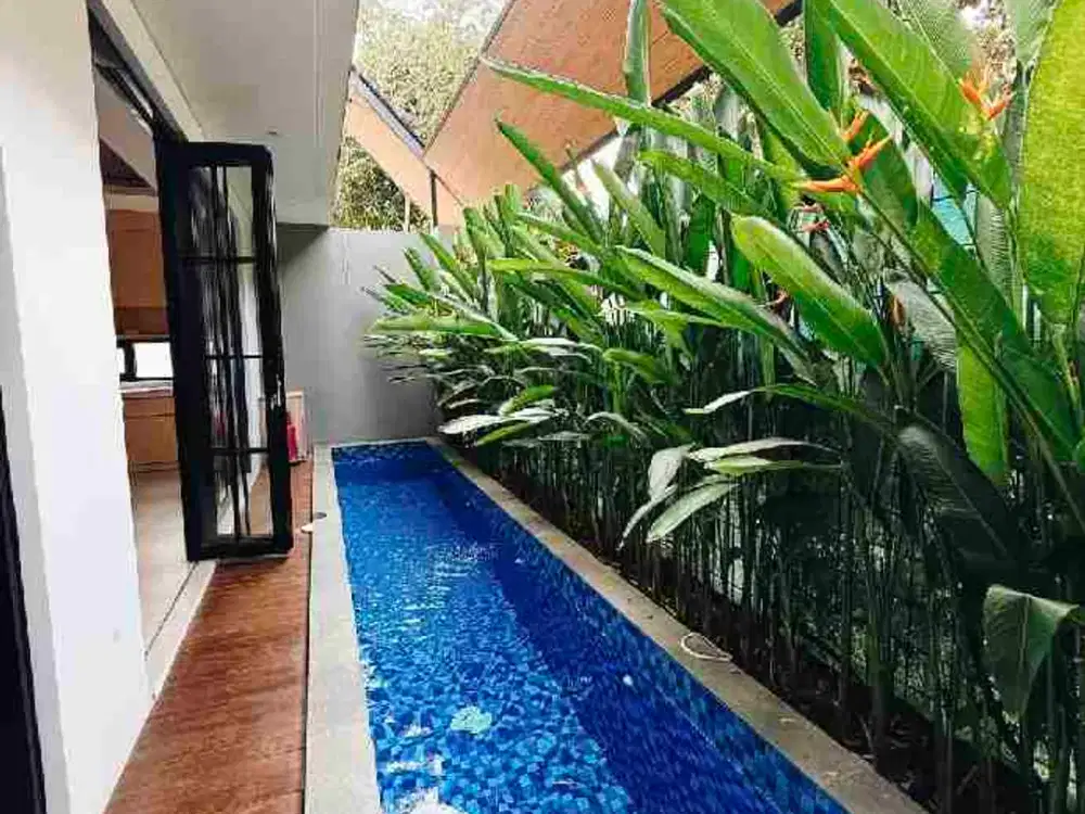 For rent Rumah 2 lt full furnish + private pool di Kota Baru Parahyangan.