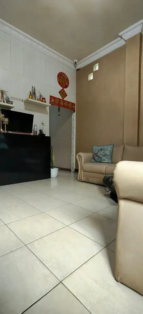 DIJUAL RUMAH KRAKATAU 3 LT LOKASI STRATEGIS ANTI BANJIR