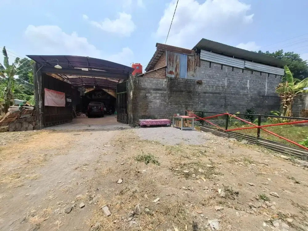 Tanah dekat Terminal Jombor di Jalan Magelang km.5,5 Mlati Sleman