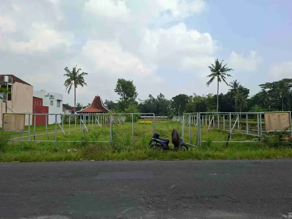 Tanah strategis di seputaran jalan Kaliurang km 10 dekat pasar Gentan, kampus UII Terpadu & UGM