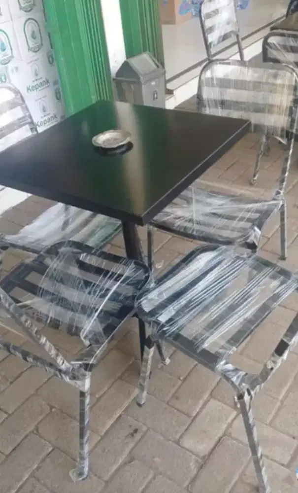 Meja Full Besi, Meja Rangka Besi Plat Besi, Meja Tunggu, Meja Besi