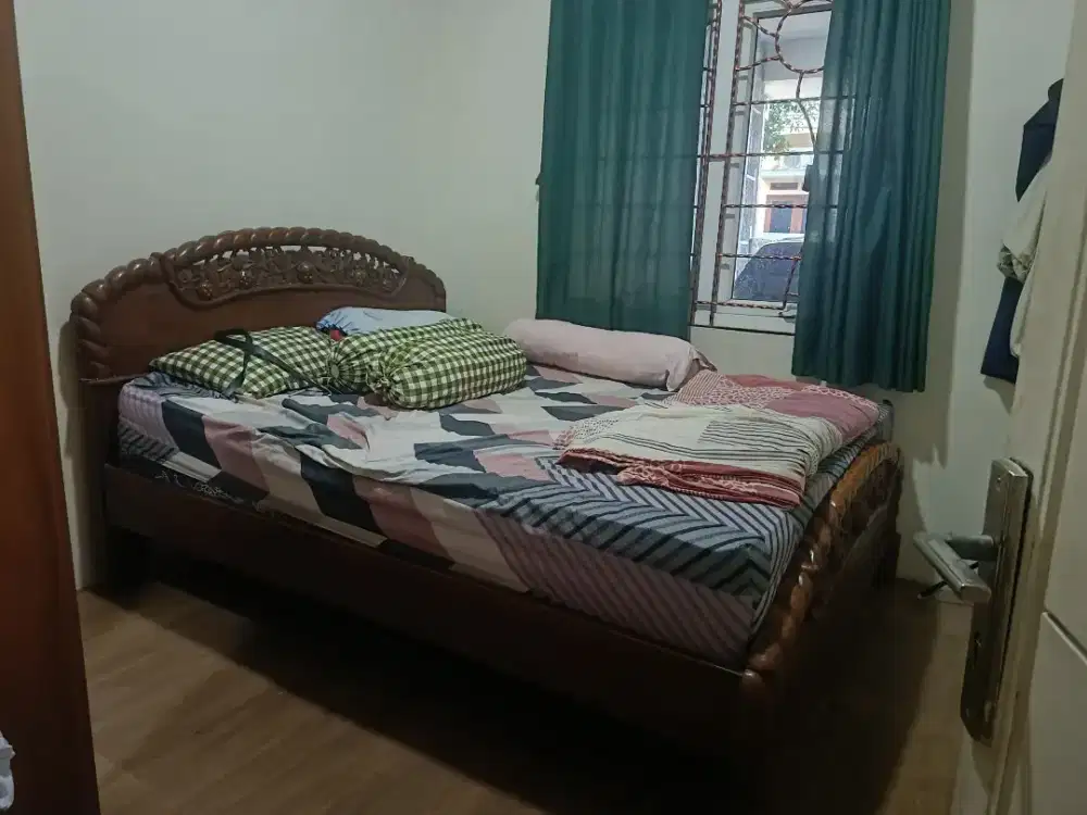 Dipan jati ukuran 160x200 bonus spring bed