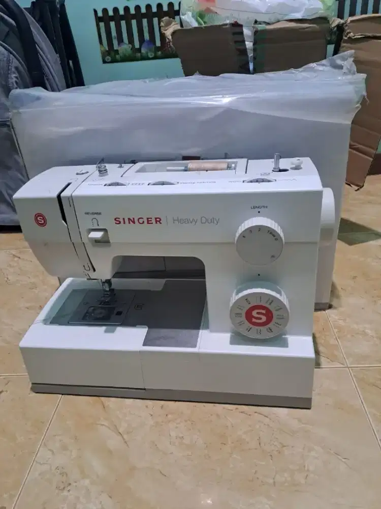 Singer Heavy Duty 5523
