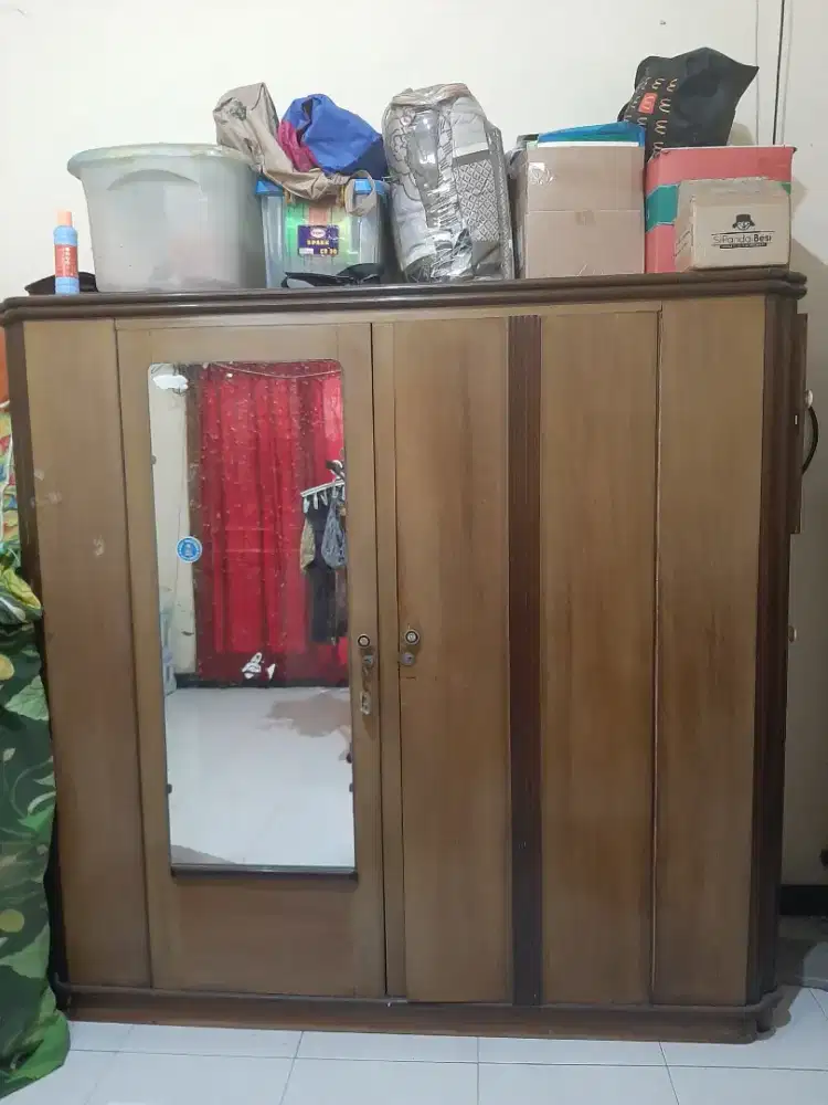 Lemari baju besar jadoel