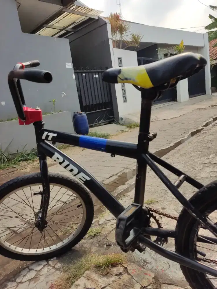 Sepeda anak merk element model kyk BMX ukuran ban 15 nego sampe jadi