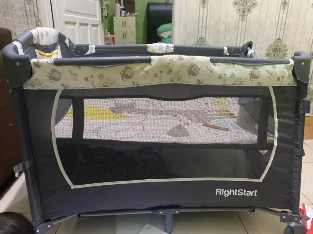 Baby Box merk Rightstart