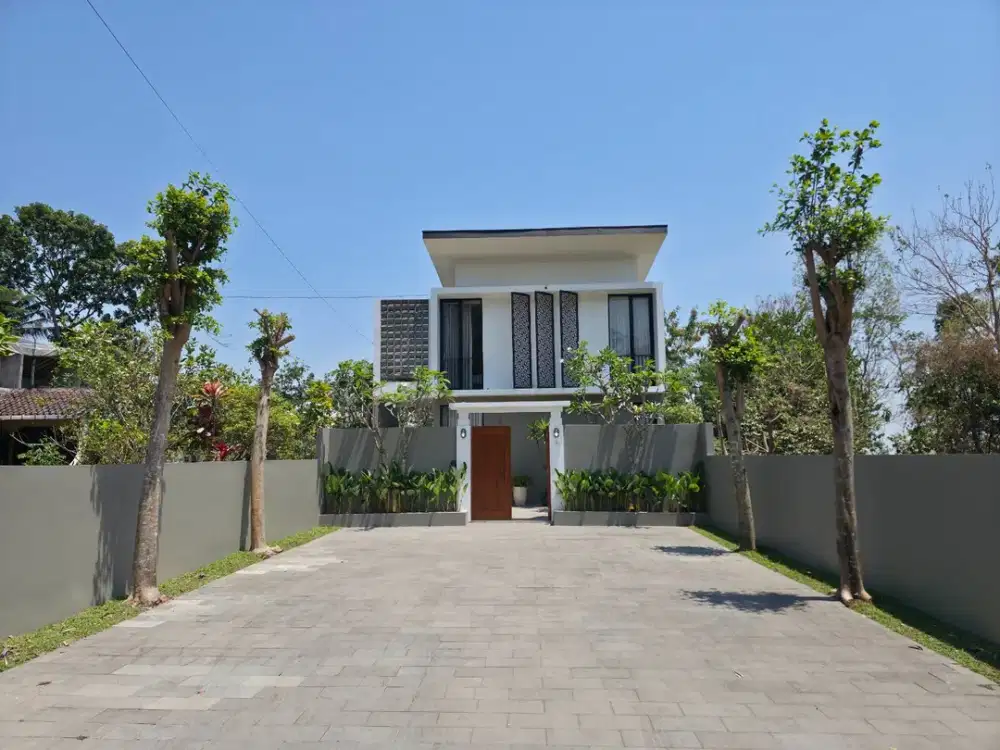 Rumah Villa Private Pool furnished dekat Kopi Klothok Jalan Kaliurang Pakem Sleman