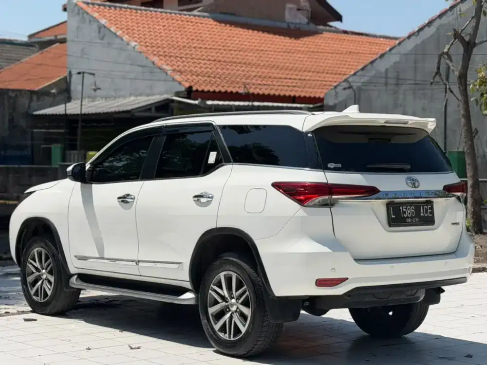 Toyota Fortuner VRZ AT Disel Cruise Control 2017