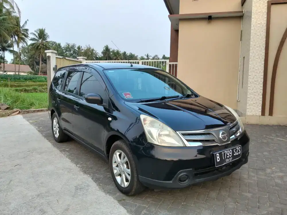 Grand Livina SV matic thn 2012