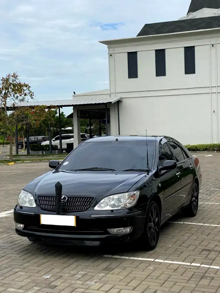 Toyota Camry 2.4G VVT-I Limited Tgn 1