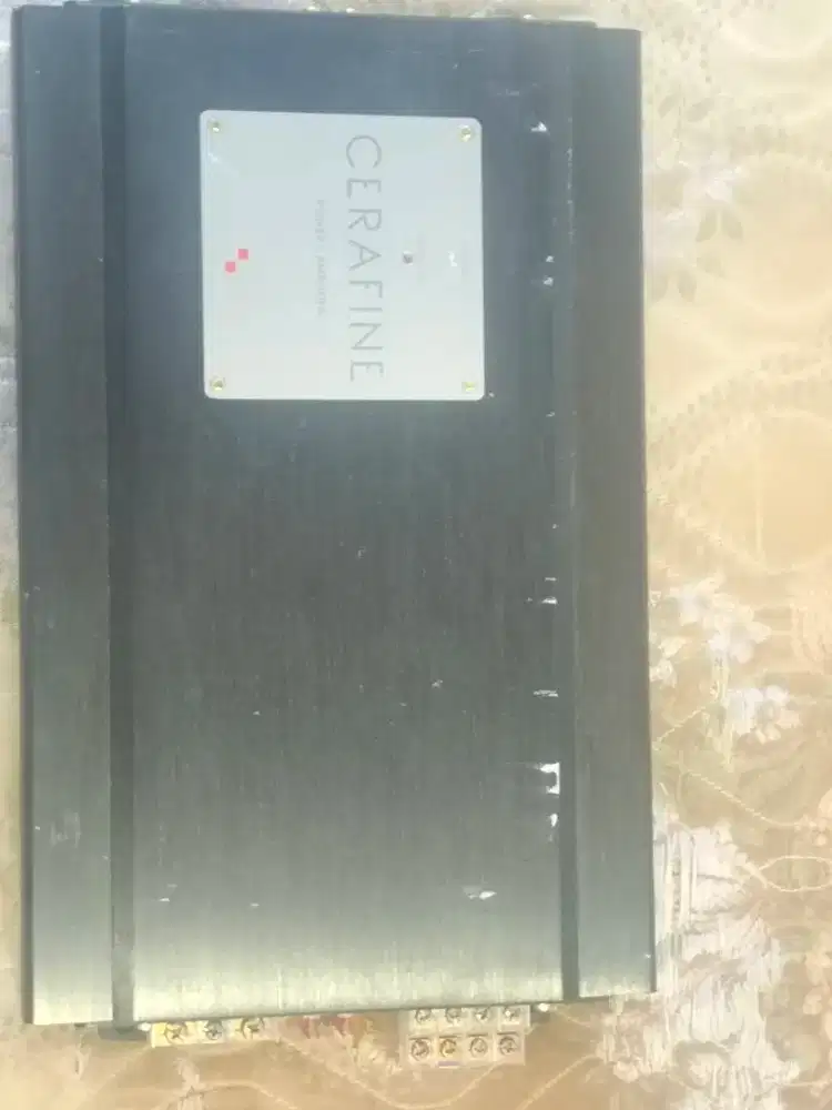 Power amplifier CERAFINE 2 ch / 4 ch