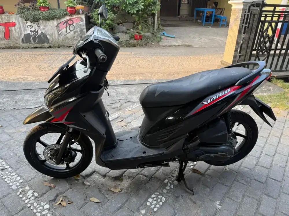 Vario esp stater halus THN 2017 plat B Jakarta