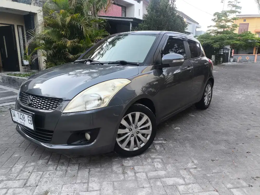 Jual mobil swift GX manual 2013