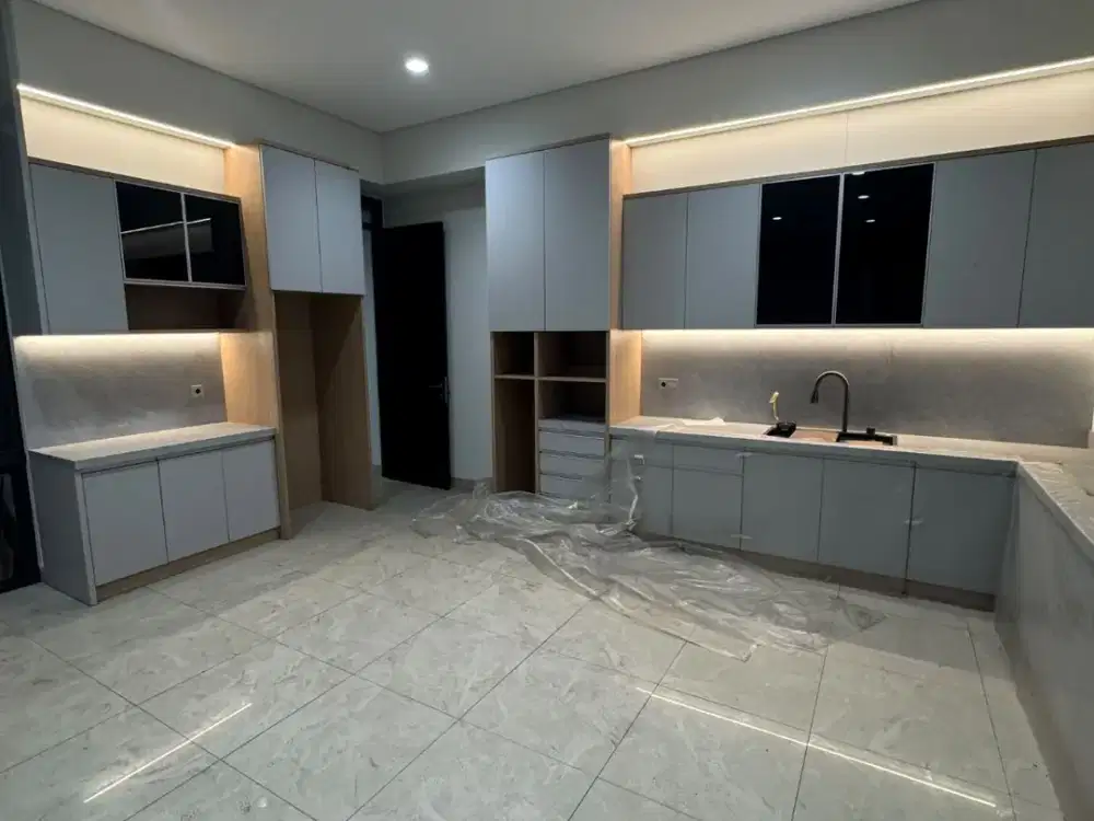 Jual Cepat Rumah Singgasana Pradana Minimalis Modern Semi Furnish