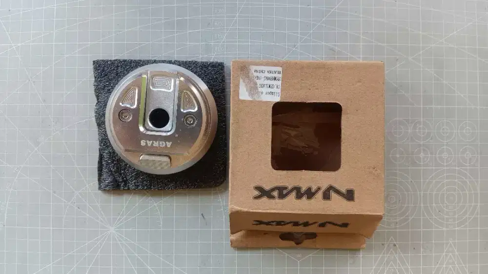 Tutup kunci tangki N MAX CNC silver .merk agras