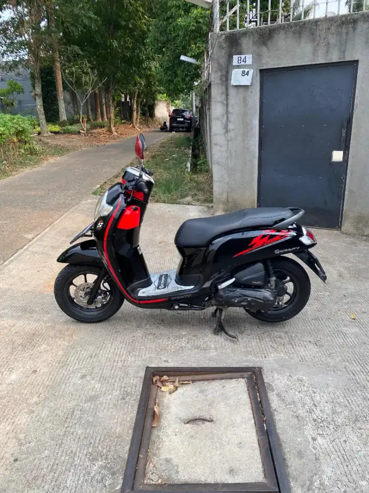 Scoopy 2018 hitam surat lengkap mesin sehat