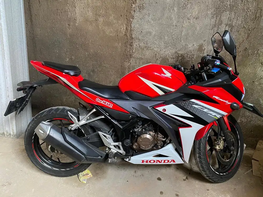 D jual sja cbr 150 pmakian pribadi jarang d pake