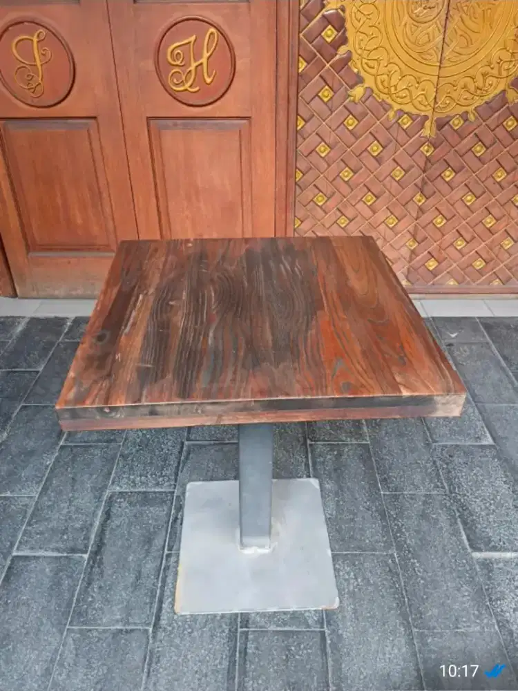Meja & Kursi Kopi