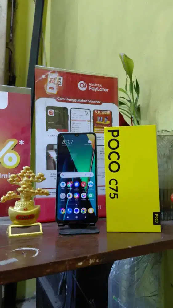2nd : Poco C75 8+8/256 4G